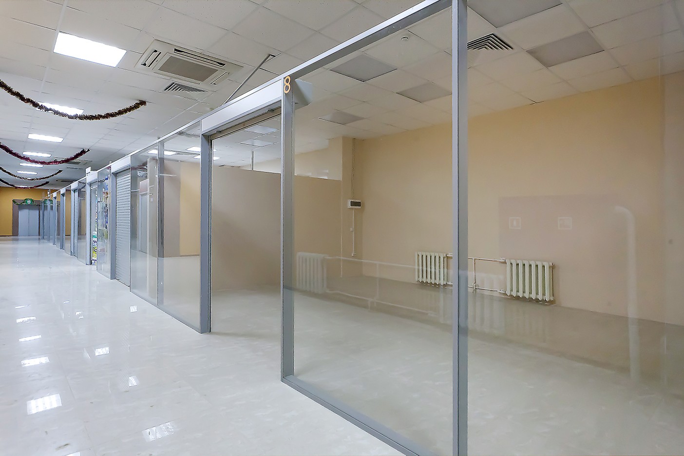 Торговая алюминиевая перегородка GFTD634 Торговая алюминиевая перегородка GFTD634
